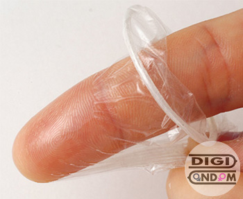 تست شفافیت کاندوم های ساگامی ژاپن - خرید در دیجی کاندوم